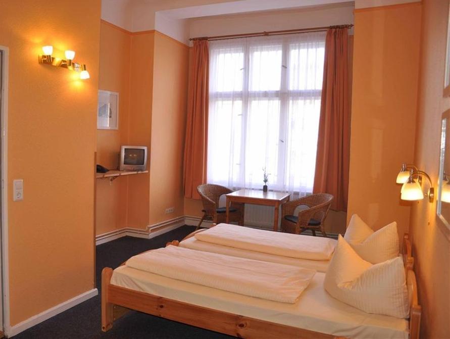 Hotel Am Hermannplatz Berlin Extérieur photo
