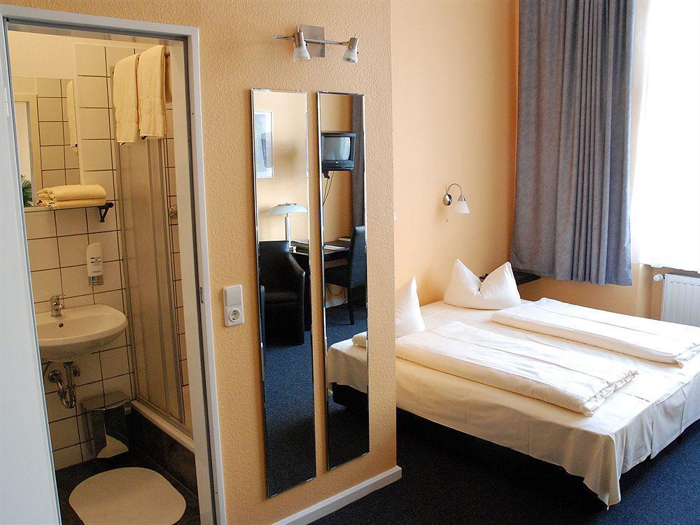 Hotel Am Hermannplatz Berlin Extérieur photo