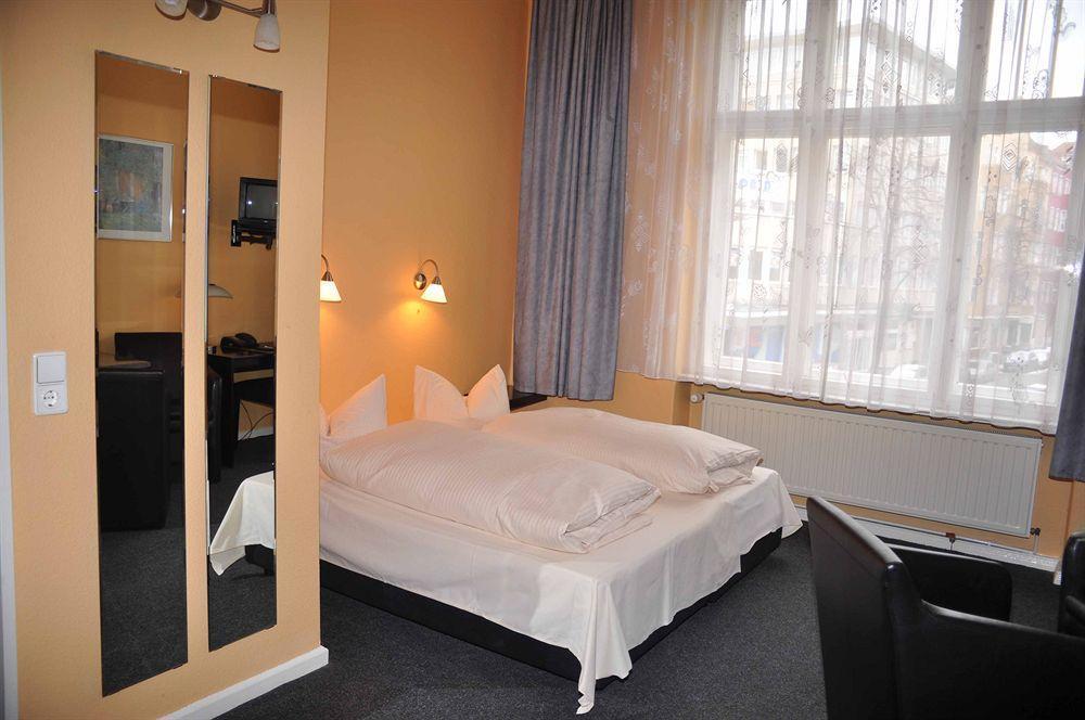 Hotel Am Hermannplatz Berlin Extérieur photo