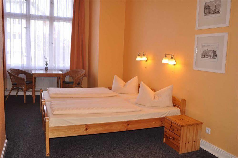 Hotel Am Hermannplatz Berlin Extérieur photo