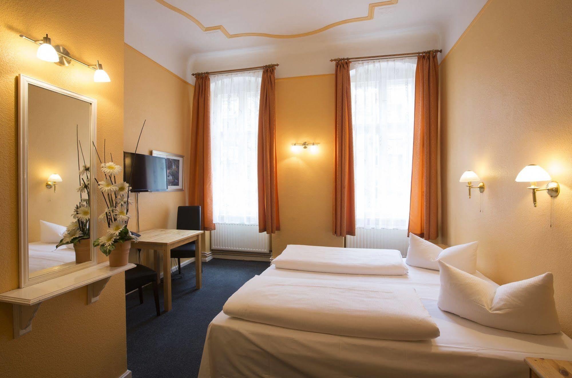 Hotel Am Hermannplatz Berlin Extérieur photo